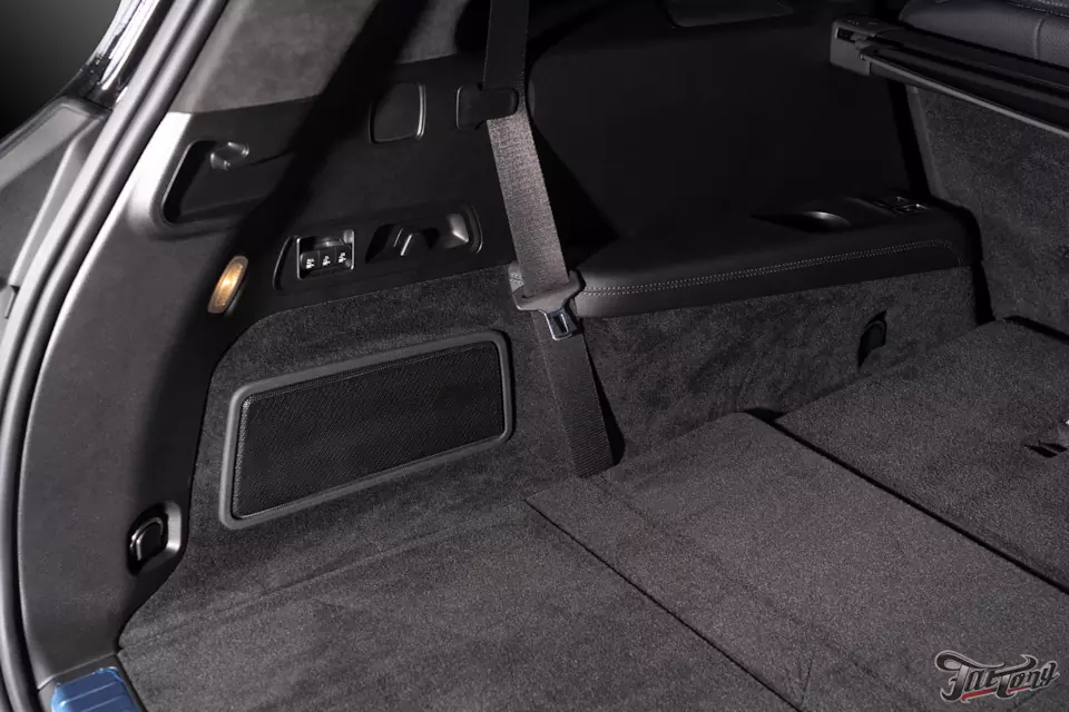Mercedes GLS400d. Комплекс услуг: бампер и решётка от 63AMG, оклейка в матовый полиуретан, антихром, шумоизоляция и постройка мощнейшей аудиосистемы!